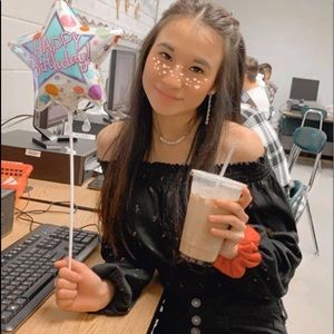 Meet your Posher, Ana